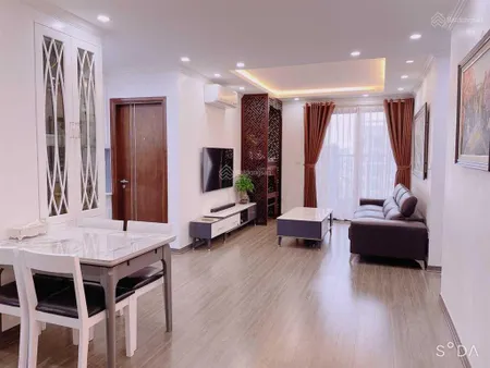 Cần bán gấp căn hộ dt 145m2, 3pn khu handi resco cổ nhuế đã full đồ. giá bán 55tr/m2 0979 062 ***