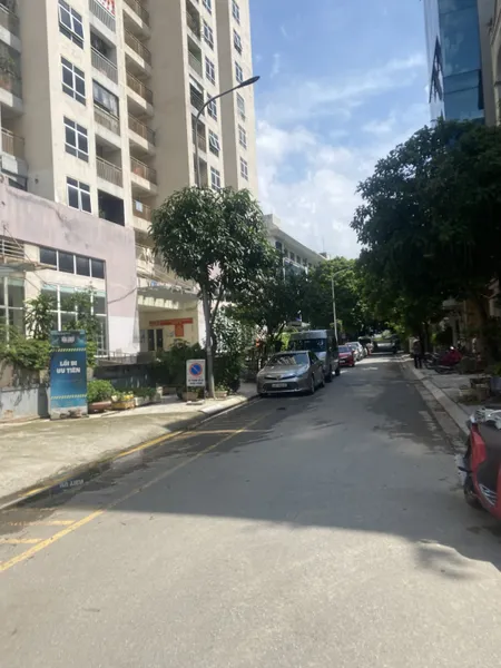 Bán đất Lạc Long Quân 94/100m² ngang 5m giá 50 tỷ Phường Tây Hồ (LH: Zalo 0862299066)