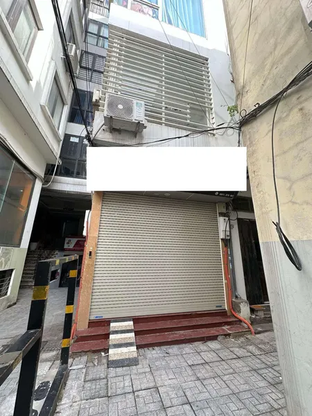 Cho thuê MBKD ngõ Láng Hạ 18m², có gác xép và vệ sinh khép kín, 6 triệu/tháng