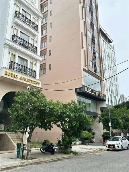 Bán cặp đất mt nguyễn sáng dt 200m2 ngang 10m đường 10m5 sát biển