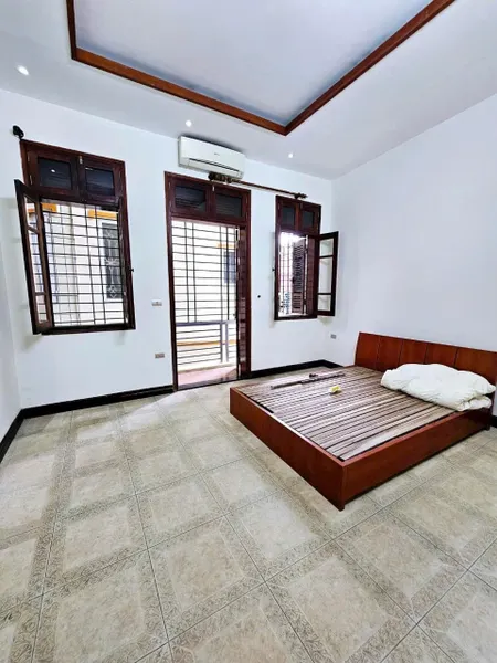 Bán nhà phố Hoàng Văn Thái, Thanh Xuân, nhà đẹp dân xây, thoáng trước thoáng sau
