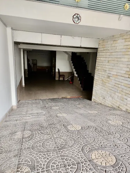 BÁN KHÁCH SẠN MẶT TIỀN ĐƯỜNG SỐ 10, LINH TRUNG - 90m2 - GIÁ 14.5 TỶ TL