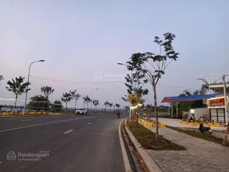 View hồ lô góc hai thoáng xây trọ ngay sát đại học fpt khu công nghệ cao dt100m2 mt7m hiếm