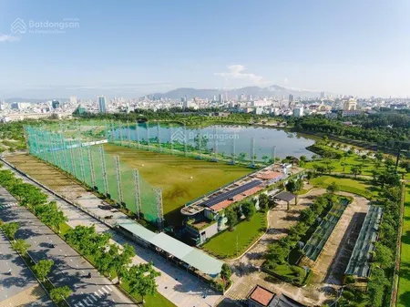 Bán nhà đường xuân thuỷ , đối diện công viên thanh niên dt 151m2 ngang 7.5m giá tốt 1x tỷ