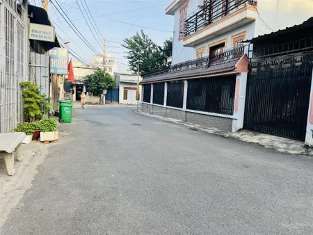 Bán nhà cấp 4, diện tích 5*24.5m, đường thông 7m