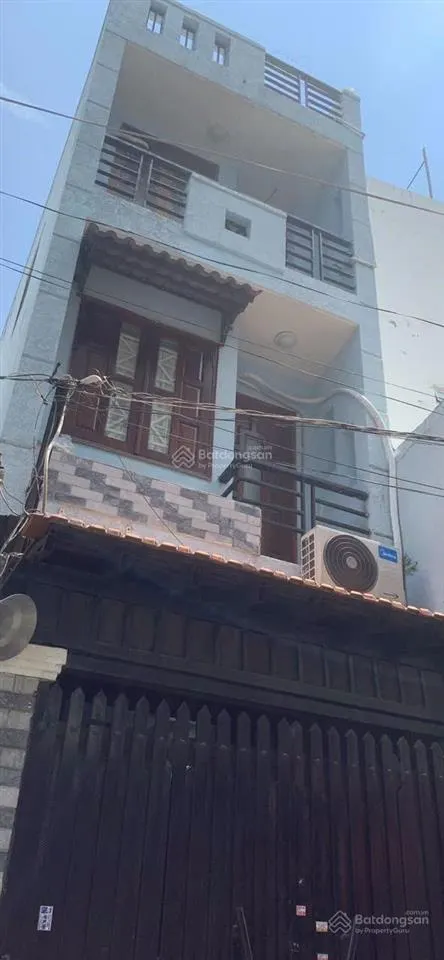 Bán nhà 1 trệt 2 lầu hoàn công đầy đủ đường số 8 p11 gò vấp , sổ riêng giá 4.45 tỷ