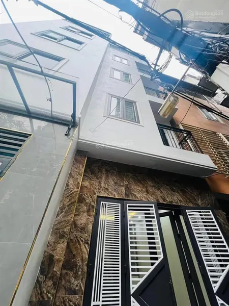 Dương quảng hàm 31m2 5 tầng 8.8 tỷ cầu giấy siêu phẩm nhà đẹp nội thất cao cấp