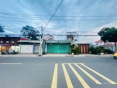 Bán nhà mặt tiền đường đỗ văn thi hiệp hòa, biên hòa,8,2 x 53m,tổng 401m, 15 tỷ thương lượng