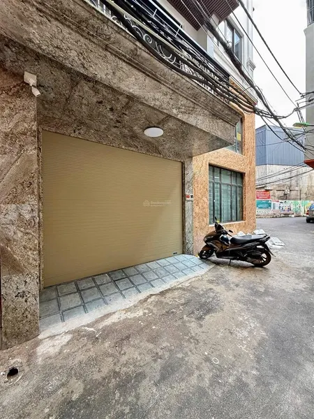 Nhà cầu giấy,56m x7tmt 4.1mđầy đủ nội thấtthang máyở kdgara ô tônhà mớisổ đẹpchỉ 29.9 tỷ