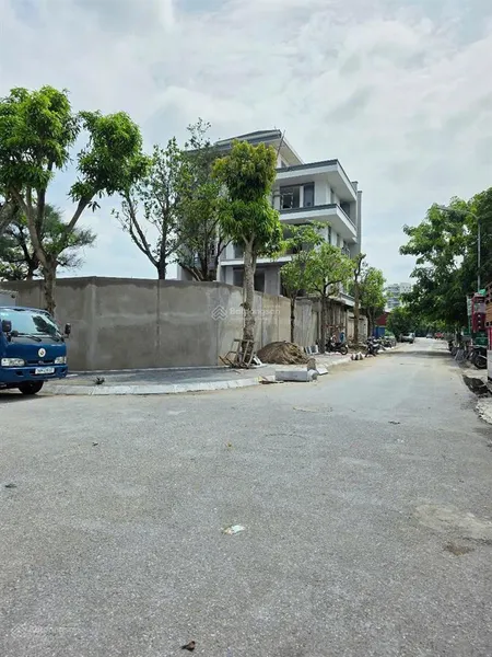 Bán đất tặng biệt thự 3 tầng 600m² tại khu đấu giá việt hưng đường to 13.5m giá 51 tỷ