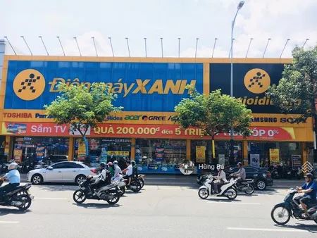 Cần bán gấp nhà mặt tiền an dương vương dt 18x55m nhà cấp 4 hđt 150 triệu/th. giá 70 tỷ