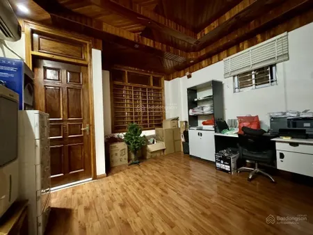 Bán nhà 51m2 tại quận uỷ tây hồ