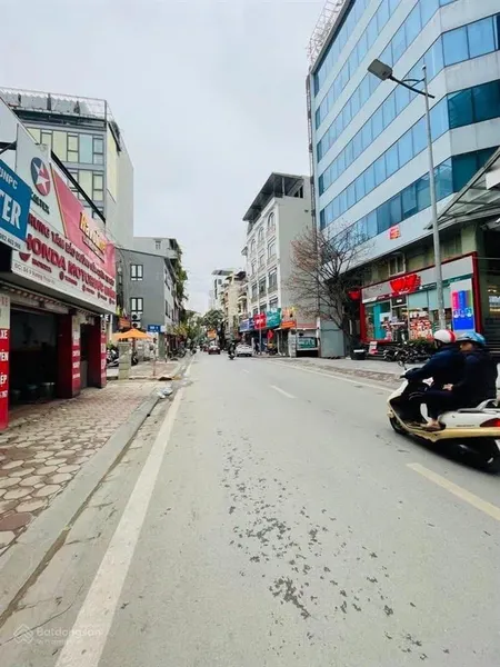 Gà đẻ trứng vàng! mặt phố vương thừa vũ, 76m2, 8 tầng, 12 phòng, dòng tiền gần 1.2 tỷ/năm.