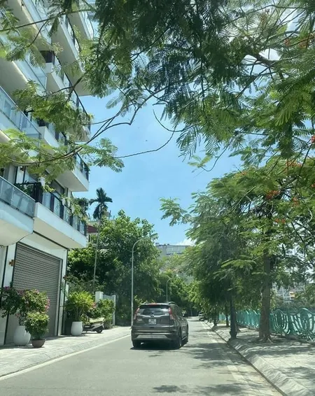Siêu hiếm, bán nhà Tây Hồ, 106m², 1 nhà ra hồ, ở hoặc xây CHDV, chỉ 30 tỷ