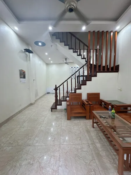 Bán nhà đẹp Ngọc Thuỵ- Dân Xây Ngõ Nông -Oto -Dân trí tuyệt vời -40m 5 tầng 4 ngủ nhỉnh 6 tỷ(TL)