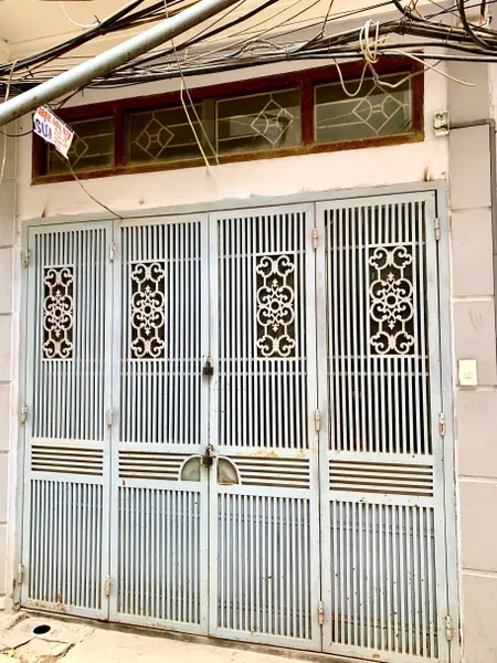 Cho thuê nhà nguyên căn tại ngõ 20 Đại La, 32m² x 4 tầng, 3PN, 3 wc, 9 triệu/tháng