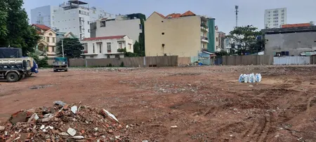 Bán khuôn đất lớn mặt tiền Nguyễn Gia Trí