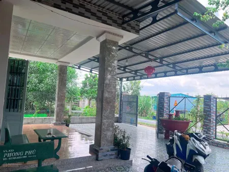 Nhà ngộp vị trí đẹp ngang 13 dài 24 thổ cư 100m đường 6m shr 880tr xóm bố hiệp thạnh dân cư đông