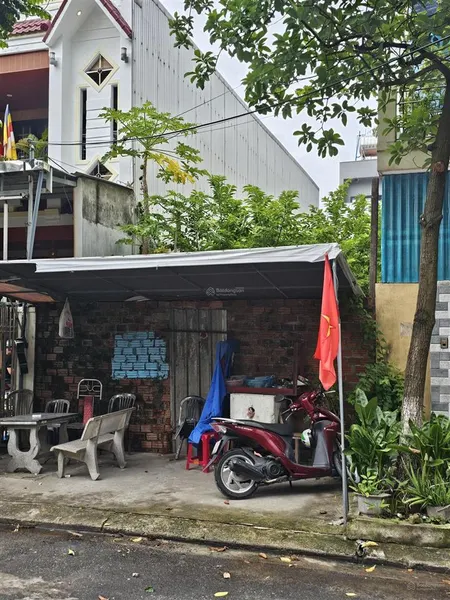 Cần chuyển nhượng lô đat dt ... 110m2....ngang 5m.. khu vục sơn trà ...cách biển