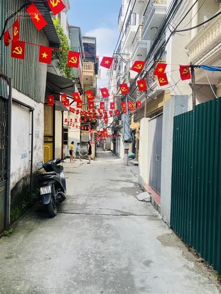 Lô đất ngay mặt phố tam trinh ô tô vào nhà , 60 m 13 tỷ