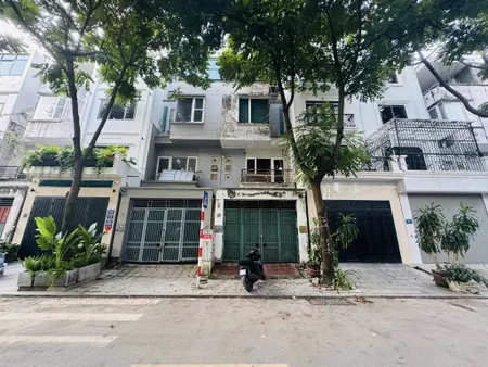 BÁN NHÀ LIỀN KỀ KĐT VĂN PHÚ. 100M2 - 4 TẦNG. GARA Ô TÔ. KINH DOANH.