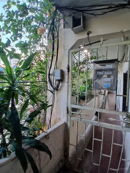 Tập thể vĩnh hồ, 70m2 (35 m2 sổ đỏ) 2 ngủ, nhỉnh 4 tỷ