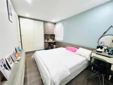 Chính chủ bán nhanh 4,39 tỷ chung cư ricecity sông hồng,70m căn góc rộng nhất, trục đẹp nhất toà