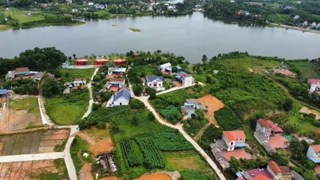 Bán đất phúc xuân ss, đường 5m, full thổ cư, 100m2, mt 6m, chào bán 950tr, gần hồ du lịch, nở hậu