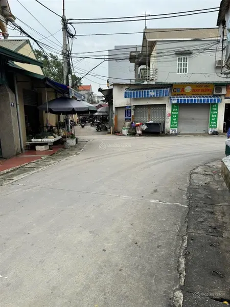 Siêu phẩm f0 chợ vĩnh lộc thư phú, chương dương. lô 1 dt 86.5m2 mt 4,03m nở hậu lô 2 dt 86.1m2