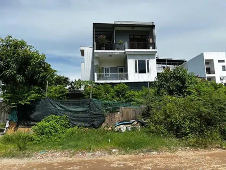 Chính chủ gửi bán lô đất mặt tiền đường phước trường 12, sơn trà phù hợp xây căn hộ cho thuê