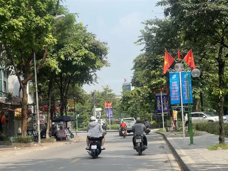 Bán nhanh mảnh đất kim giang dt 75m2 mặt tiền 4,5m ngõ oto vào nhà chỉ 185tr/m2