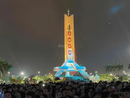 Bán lô đất mặt tiền núi thành 240m2 ngang 9m40 sát phan đăng lưu, hải châu