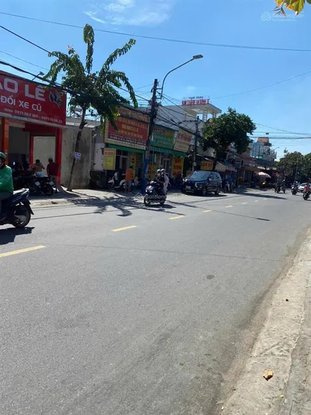 Chính chủ cần sang nhượng đất mặt tiền đường nguyễn tri phương dt hơn 1.000m2 thổ cư gần 600m2