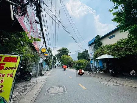 Cực hiếm, đất tặng nhà c4 góc 2 mt đường 9, linh trung cho thuê 11tr/tháng kề công viên