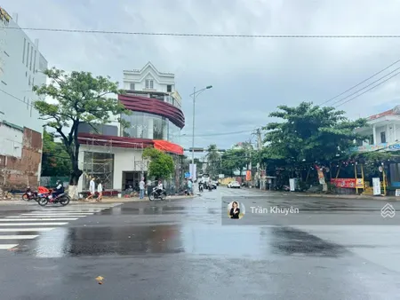 Bán lô đất mặt tiền 7,4m view trực diện biển hòn chồng