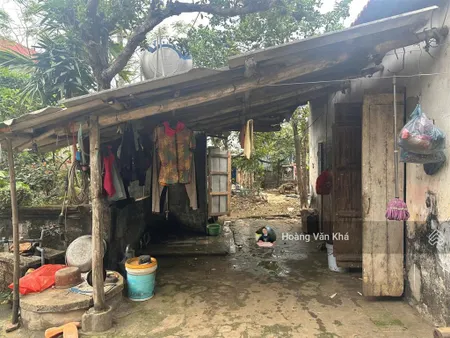Đất dân cắt bán 200 m2 có 100 m2 thổ giá chỉ hơn 1x triệu / 1m2 đất tại hòa thạch, phú cát , hà nội