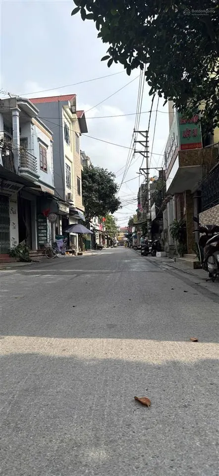 Trung tâm chợ cổ loa vị trí tại bìa làng trung tâm chợ xóm nhồi . khu vực đông nhất cổ loa