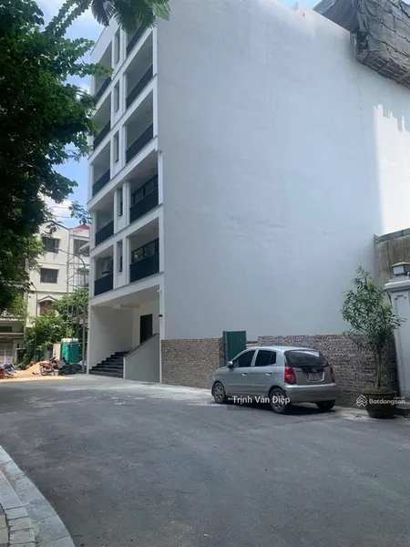 Bán đất xây văn phòng, biệt thự vườn đào lạc long quân vị trí đẹp, dân trí cao, 283m 128 tỷ