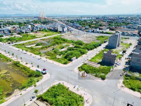 Spcc, lô áp góc ngã tư đất tái định cư 226 lê lai, ngô quyền (c711) 0917 696 ***