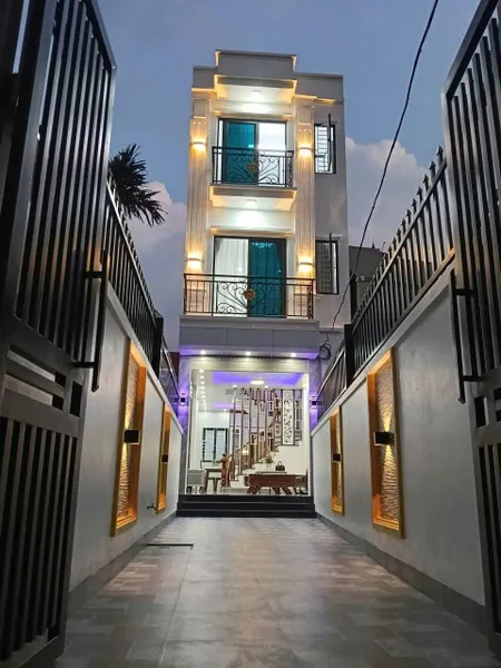 CHÍNH CHỦ CẦN BÁN CĂN NHÀ 3.5 TÂNG Ở ĐỒNG THÁP ĐAN PHƯỢNG. HÀ NỘI.
DIỆN TÍCH 69M. NHÀ ĐƯỢC THIẾT KẾ CÓ SÂN VƯỜN CỰC THOÁNG MÁT . RỘNG RÃI .Ô TÔ VÀO NHÀ.
GIÁ BÁN CHỈ 4X TỶ.
NHANH TAY GỌI EM ĐỂ XEM NHÀ .
LH;0964982442;