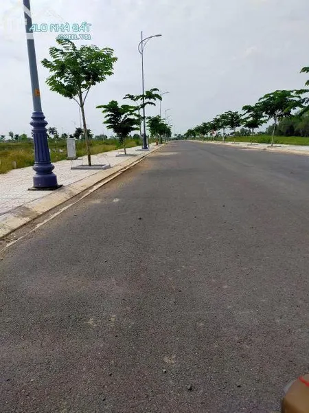 Bán gấp lô đất 100m2, giá 1Tỷ350, ngay Long Thành mặt tiền Phùng Hưng