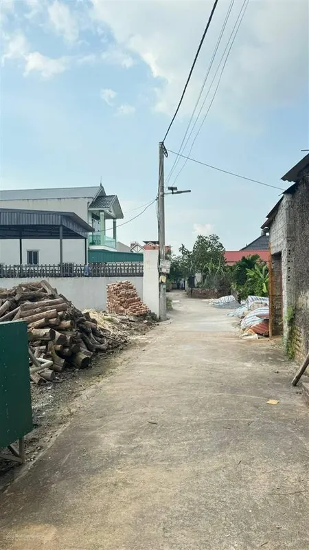 Đón sóng đan kim gần svđ e sẵn lô 110m 100% thổ cư đường trước đất 3m giá loanh quanh 32tr/m2