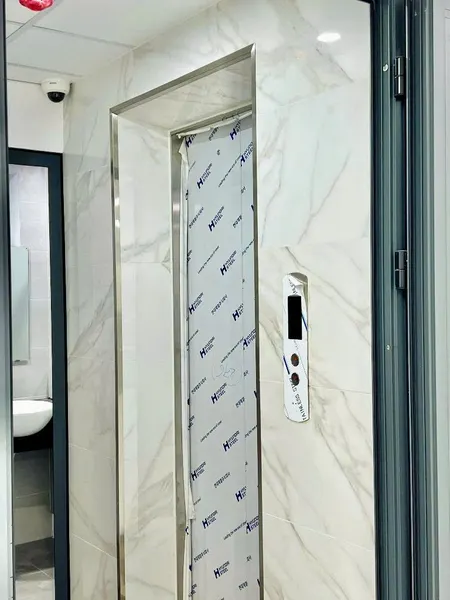 Tôi chủ nhà cho thuê nhà lô góc, mới, Giảng Võ; vỉa hè 99m2* 5T- 34 Tr