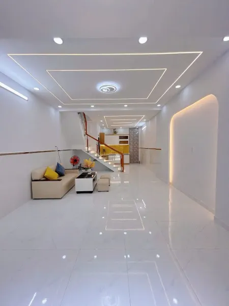Nhà mới gần CV Kênh Nước Đen, 50m2, chỉ 4.69 tỷ TL, ở ngay!
