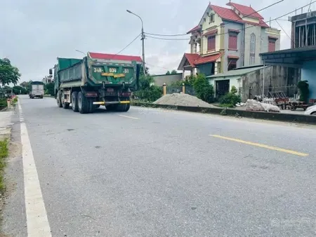 Rẻ nhất giãn dân ân thi, giá chỉ 2.2 tỷ tại bãi sậy. 0906 260 ***