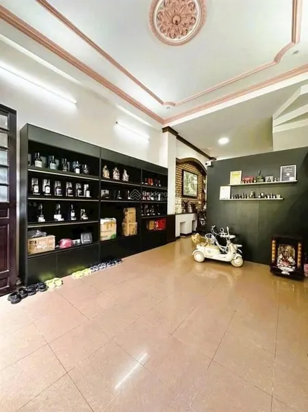 Hạ 1 tỷ, xe hơi vào nhà lê quang định, 111m2 ngang 4.5m, 3tầng, 14.5tỷ