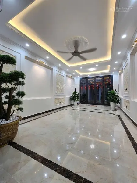 Bán nhà kim mã,ba đình 67,4m2 x 6 tầng thang máy.vài bước ra phố kim mã,vị trí lõi quận ba đình