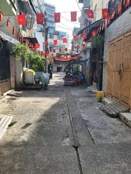 Bán nhà 3 tầng hẻm xe hơi đường lãnh binh thăng, quận 11