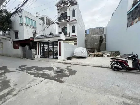 Lô đất giá cực kỳ hợp lý. mặt ngõ thông đồng hòa, ô tô tránh, diện tích rộng 82m2. tiện ích full.
