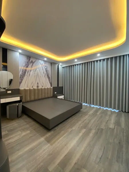 BÁN NHÀ LÔ GÓC NGỌC THỤY – 47M², 6 TẦNG, THANG MÁY – Ô TÔ VÀO NHÀ, GIÁ 15.9 TỶ